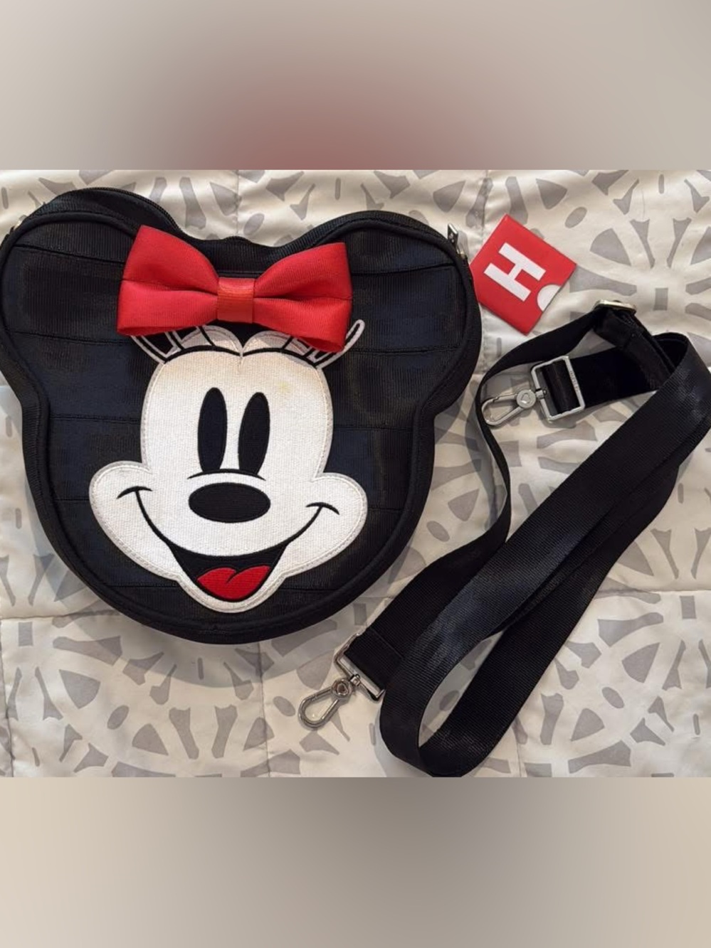 Harvey’s Minnie Mouse Crossbody